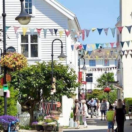 Koselig Leilighet I Hjertet Av Flekkefjord Kültér fotó